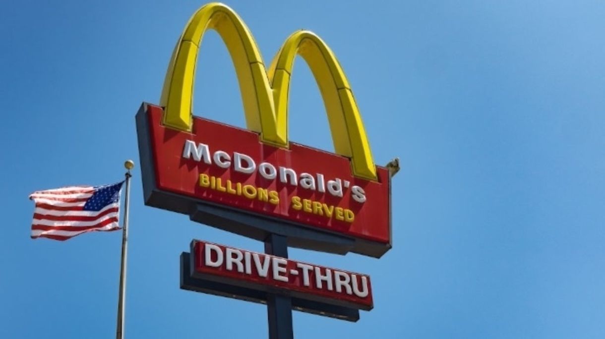 Fast-Food-Restaurants McDonald's, Popeyes und andere treffen Vorsichtsmaßnahmen für die Wiedereröffnung in den USA